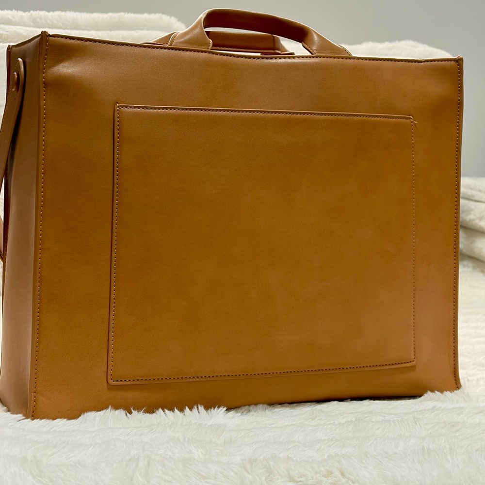 Dagne Dover—Daily Tote—Size-Medium—Color-Pinto - Picture 2 of 13